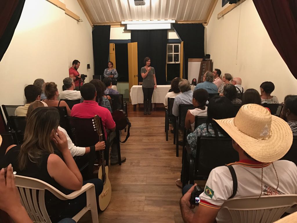 Michele encontro com os violeiros