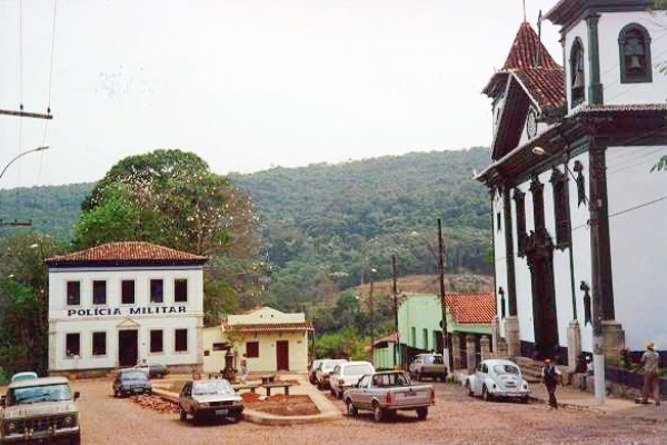 1-b-vista-do-centro-historico-de-santa-barbara8C06AAC8-269C-B1AC-8489-4575F7F75677.jpg